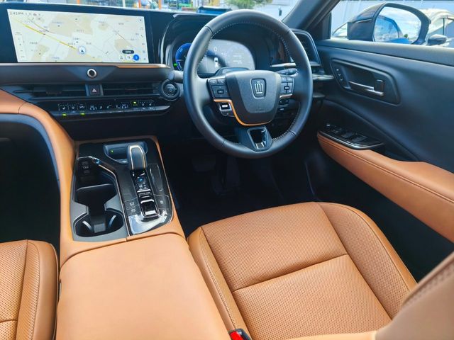 TOYOTA CROWN SPORT 2024