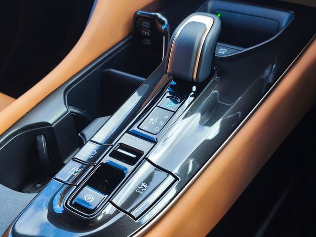 TOYOTA CROWN SPORT 2024