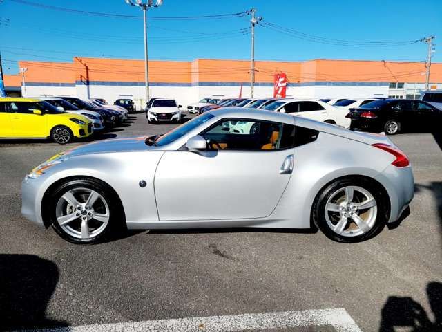 NISSAN FAIRLADY Z 2009