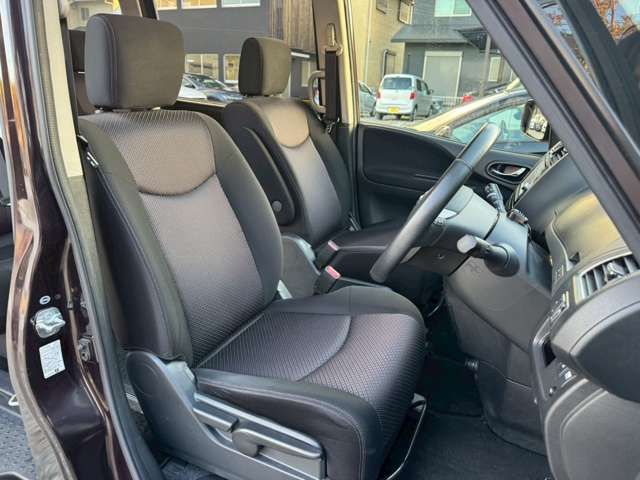 NISSAN SERENA  S-HYBRID 2013