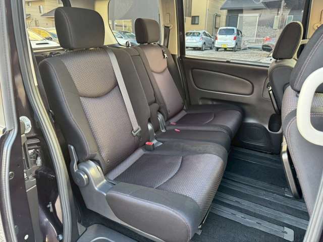 NISSAN SERENA  S-HYBRID 2013