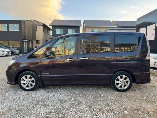 NISSAN SERENA  S-HYBRID 2013