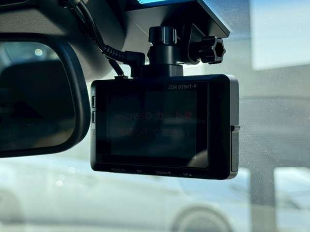 NISSAN FUGA HYBRID 2011