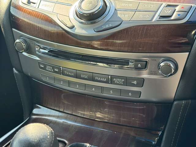 NISSAN FUGA HYBRID 2011