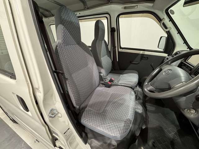 DAIHATSU HIJET CARGO 4WD 2012