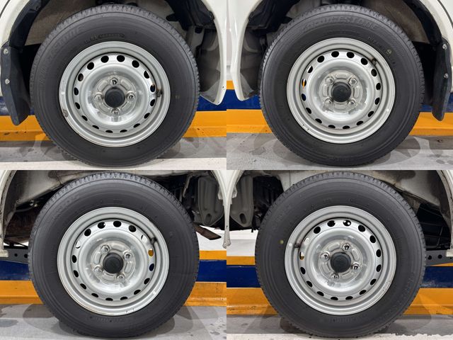 DAIHATSU HIJET CARGO 4WD 2012