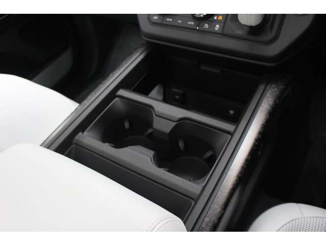 ROVER ROVER DEFENDER 2025