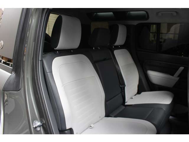 ROVER ROVER DEFENDER 2025