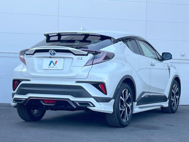 TOYOTA C-HR 2018
