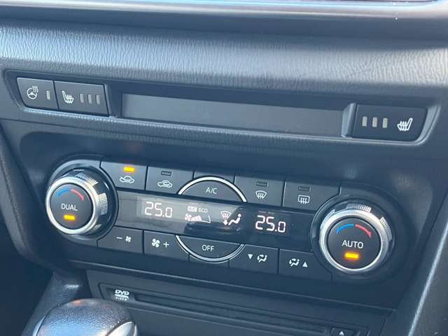 MAZDA AXELA SPORTS 2016