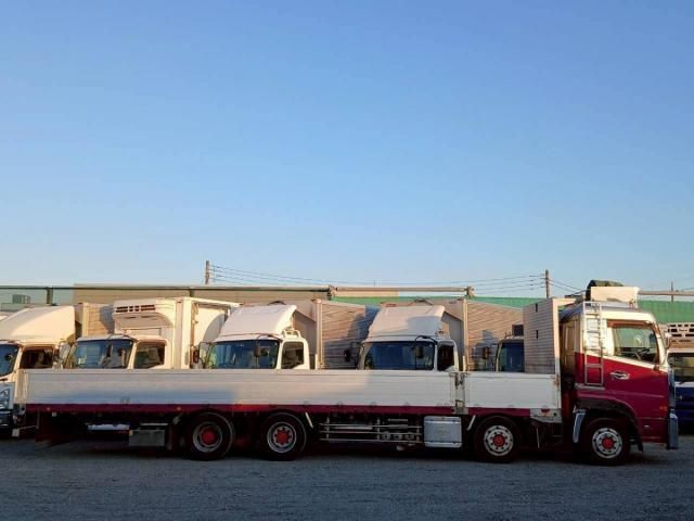 NISSAN DIESEL Quon 2013