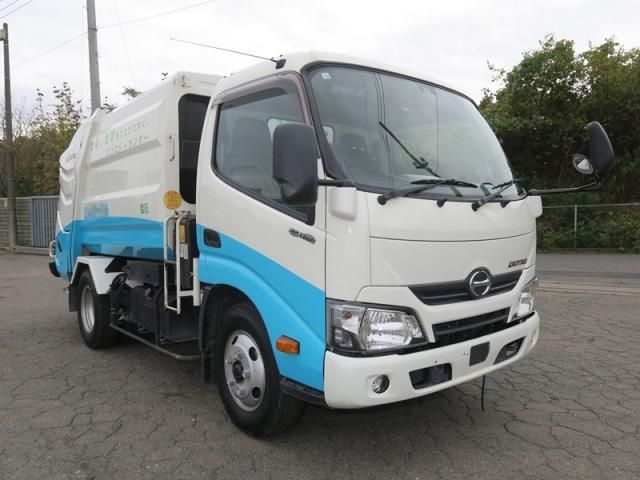 HINO DUTRO 2017