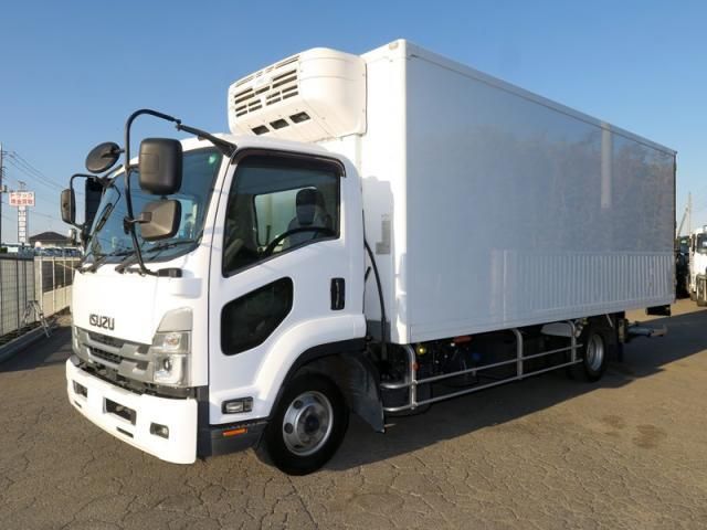 ISUZU FORWARD 2022