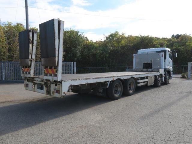 MITSUBISHI FUSOU SUPER GREAT 2017