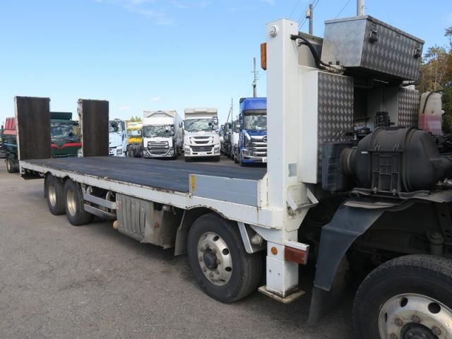 MITSUBISHI FUSOU SUPER GREAT 2017