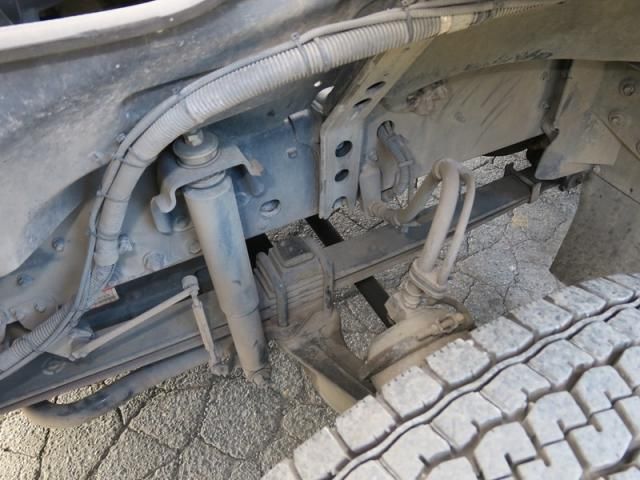 MITSUBISHI FUSOU SUPER GREAT 2017