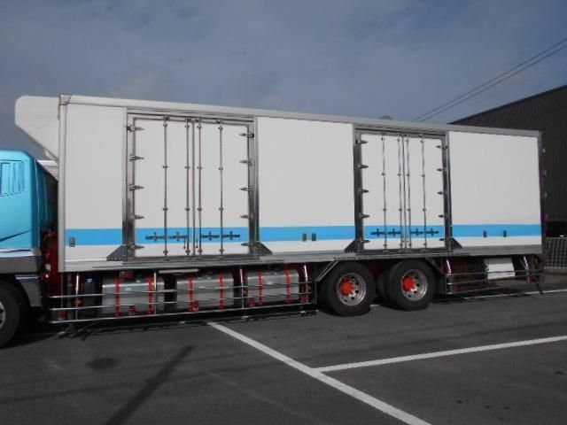 MITSUBISHI FUSOU SUPER GREAT 2013