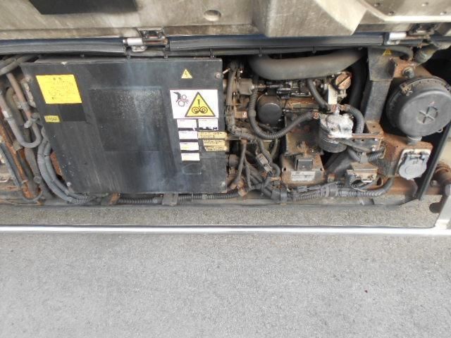 MITSUBISHI FUSOU SUPER GREAT 2013