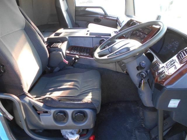 MITSUBISHI FUSOU SUPER GREAT 2013