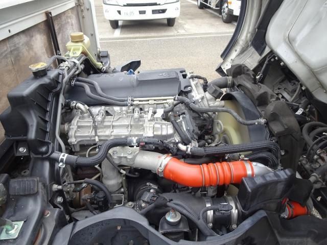 MITSUBISHI CANTER 2017