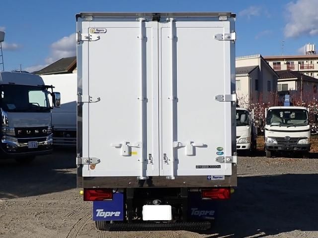 MITSUBISHI CANTER 2025