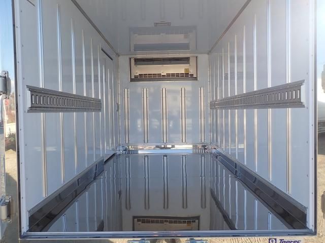 MITSUBISHI CANTER 2025