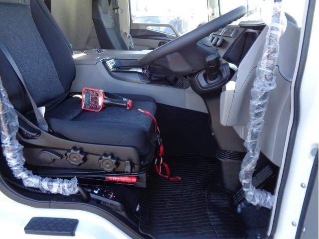 MITSUBISHI FUSOU SUPER GREAT 2024