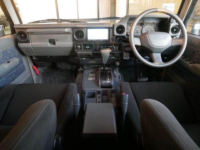 TOYOTA LANDCRUISER van 2002