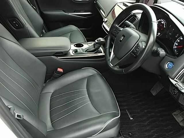 TOYOTA CROWN sedan hybrid 4WD 2018