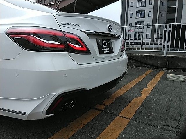 TOYOTA CROWN sedan hybrid 4WD 2018