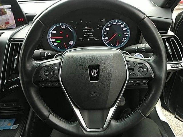 TOYOTA CROWN sedan hybrid 4WD 2018