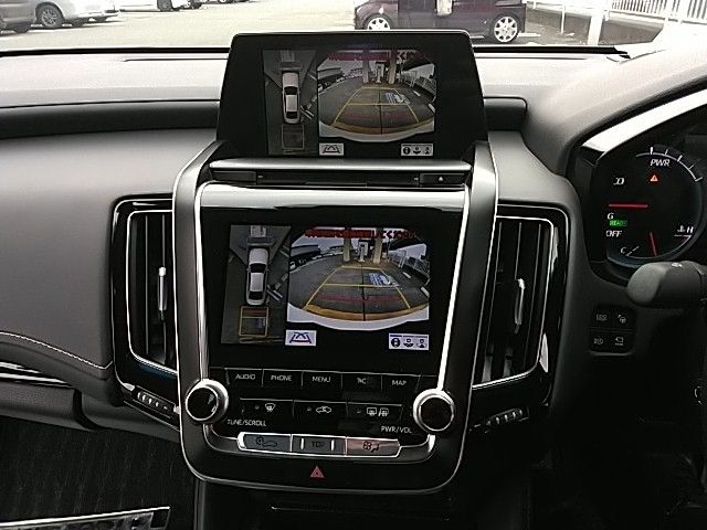 TOYOTA CROWN sedan hybrid 4WD 2018