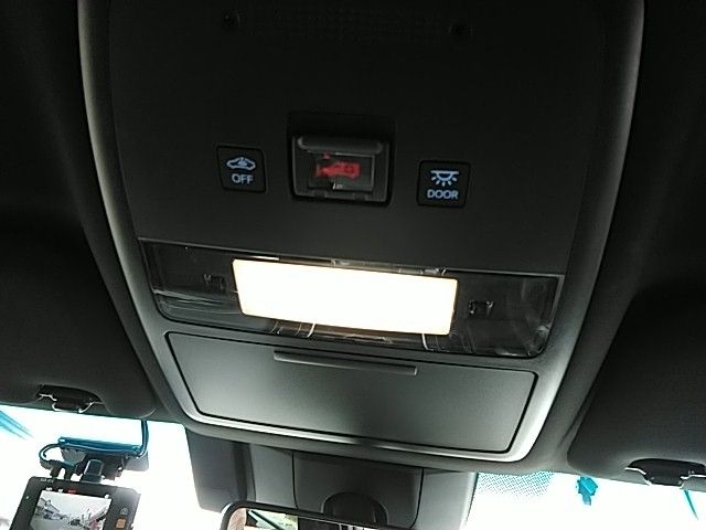 TOYOTA CROWN sedan hybrid 4WD 2018