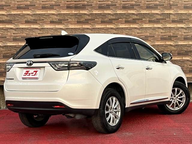 TOYOTA HARRIER 4WD 2015
