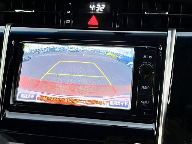 TOYOTA HARRIER 4WD 2015