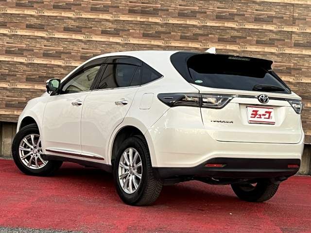 TOYOTA HARRIER 4WD 2015