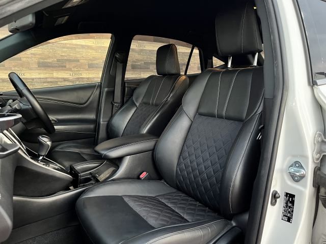 TOYOTA HARRIER 4WD 2015