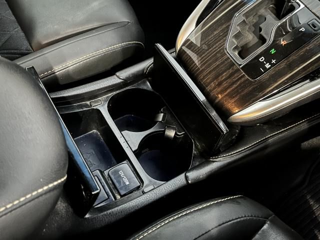 TOYOTA HARRIER 4WD 2015