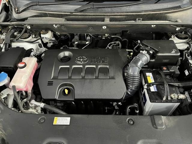 TOYOTA HARRIER 4WD 2015