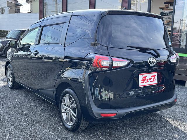 TOYOTA SIENTA 2020