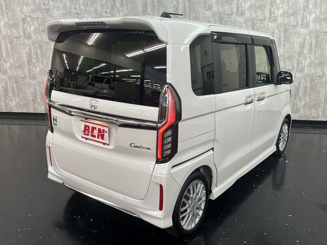 HONDA N BOX CUSTOM 2022