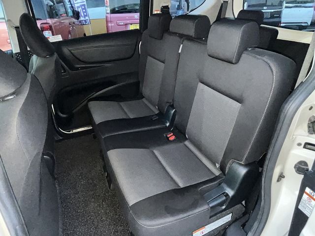 TOYOTA SIENTA HYBRID 2022