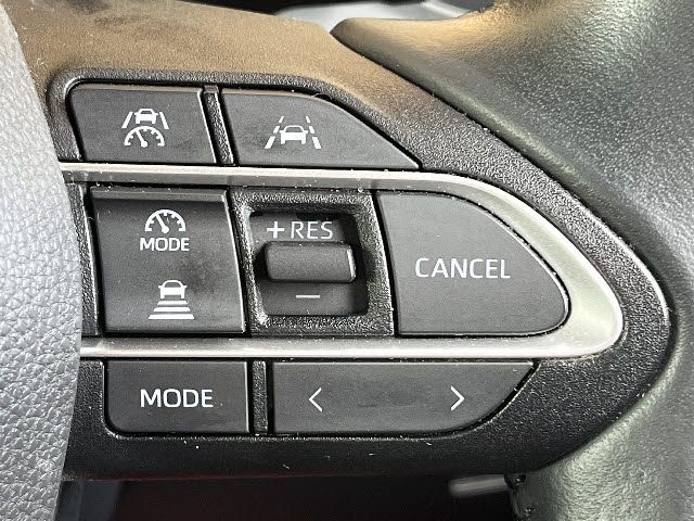 TOYOTA NOAH 4WD 2023