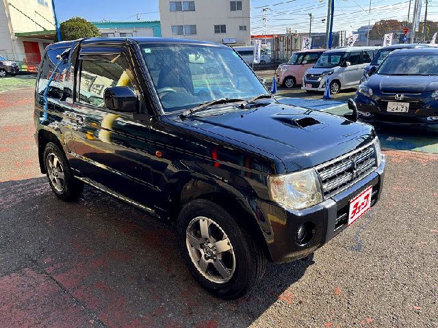 MITSUBISHI PAJERO MINI 4WD 2013