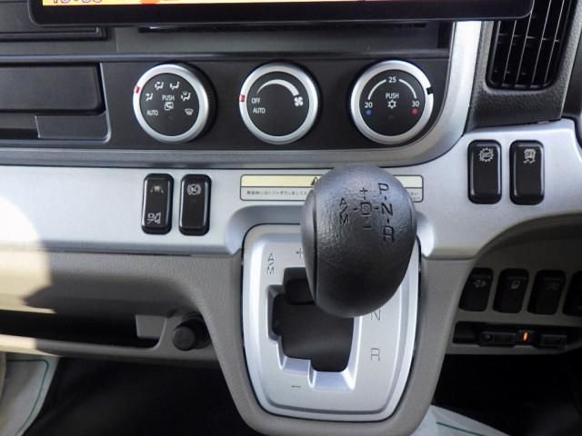 MITSUBISHI CANTER 2021