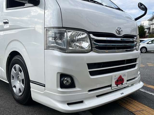 TOYOTA HIACE van 2WD 2011