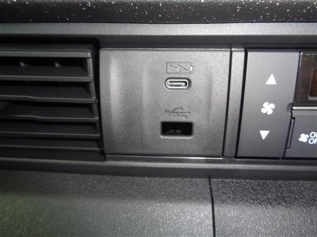 HONDA N BOX CUSTOM 2024