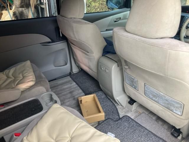 TOYOTA ESTIMA HYBRID 4WD 2009