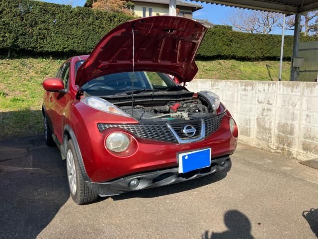 NISSAN JUKE 2012