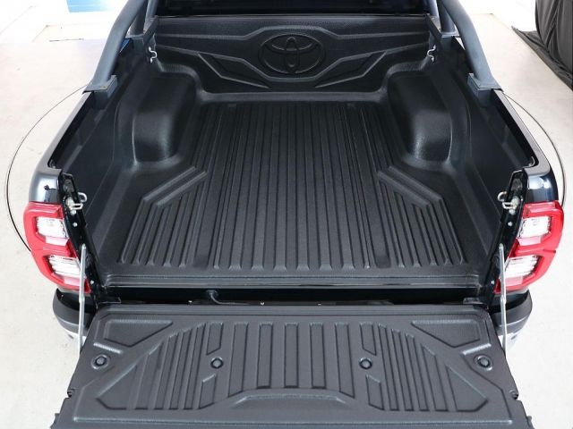 TOYOTA HILUX 4WD 2021